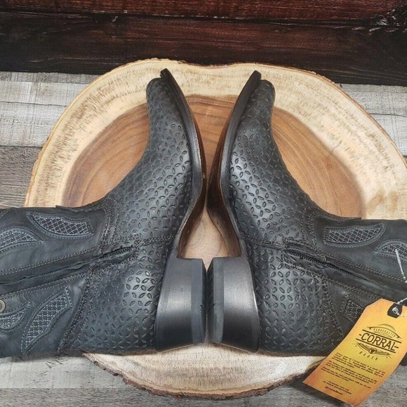 NWT Corral Ankle Boots 7 M Western Black Cut Out Embroidered Leather - Picture 7 of 12